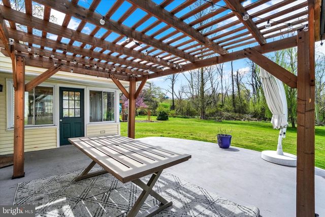 30 FOX RUN, York, PA 17403