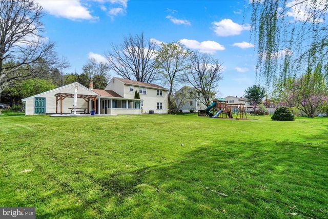 30 FOX RUN, York, PA 17403