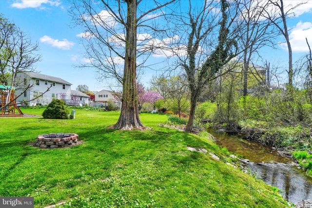 30 FOX RUN, York, PA 17403