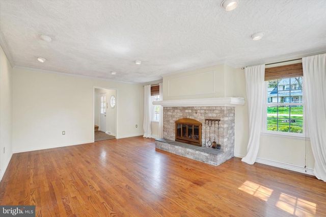 30 FOX RUN, York, PA 17403