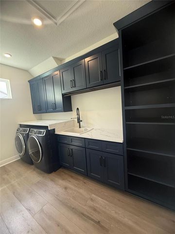 9803 GOBAT ALLEY, Orlando, FL 32827