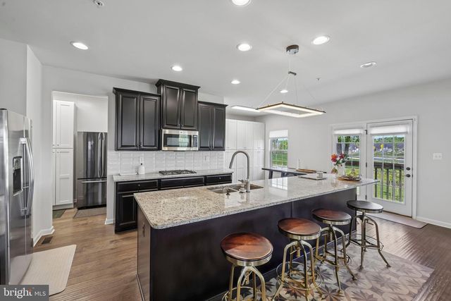 10064 HUTZELL ST, Ijamsville, MD 21754