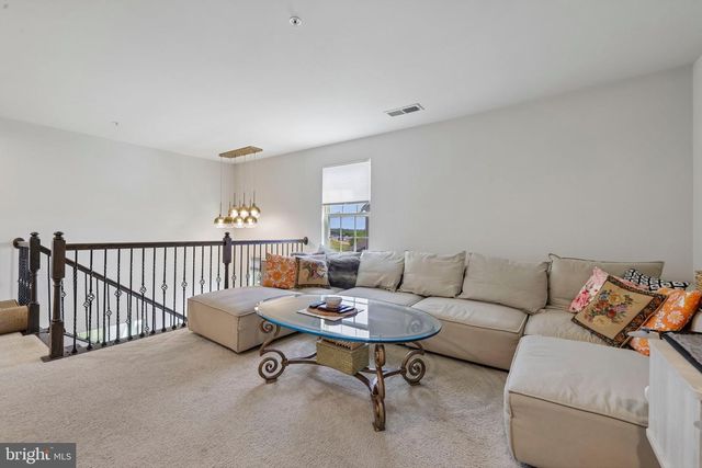 10064 HUTZELL ST, Ijamsville, MD 21754
