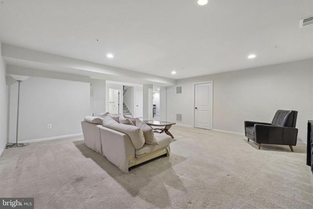 10064 HUTZELL ST, Ijamsville, MD 21754
