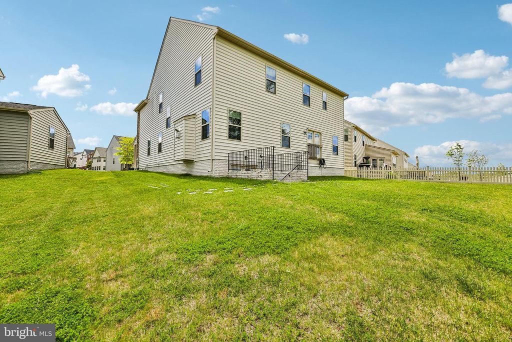 Image 53 of property listing at 10064 HUTZELL ST, Ijamsville, MD 21754