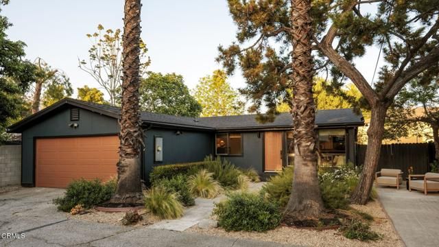950 N Summit Avenue, Pasadena, CA 91103