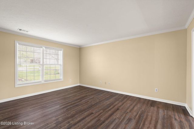 10900 Nagel Ct, Louisville, KY 40241