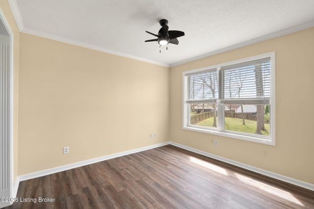 10900 Nagel Ct, Louisville, KY 40241