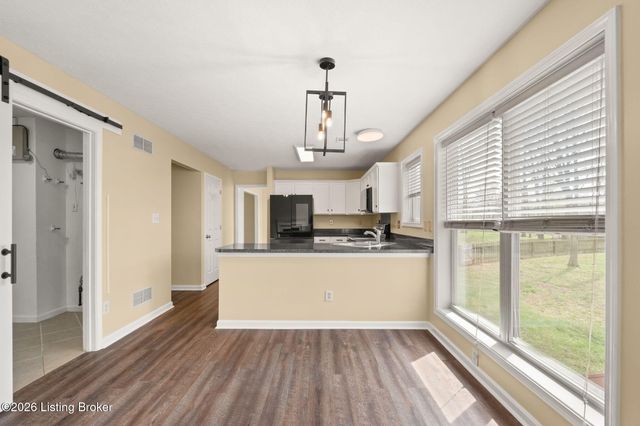 10900 Nagel Ct, Louisville, KY 40241