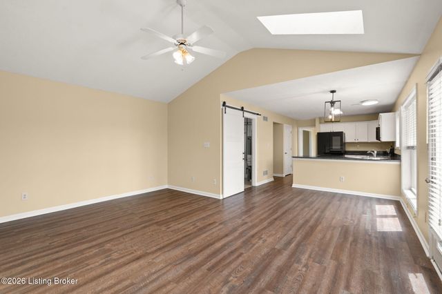 10900 Nagel Ct, Louisville, KY 40241