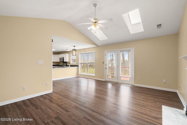 10900 Nagel Ct, Louisville, KY 40241