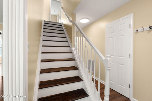 10900 Nagel Ct, Louisville, KY 40241