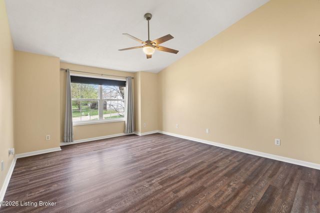 10900 Nagel Ct, Louisville, KY 40241