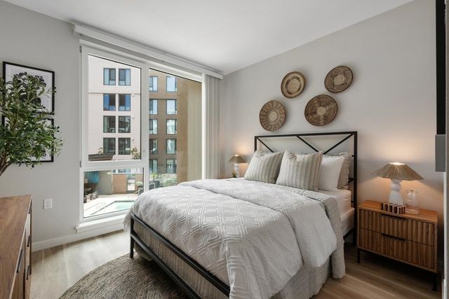 260 260 Brooklyn Basin Way 411, Oakland, CA 94606