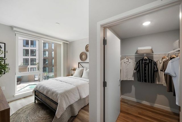 260 260 Brooklyn Basin Way 411, Oakland, CA 94606