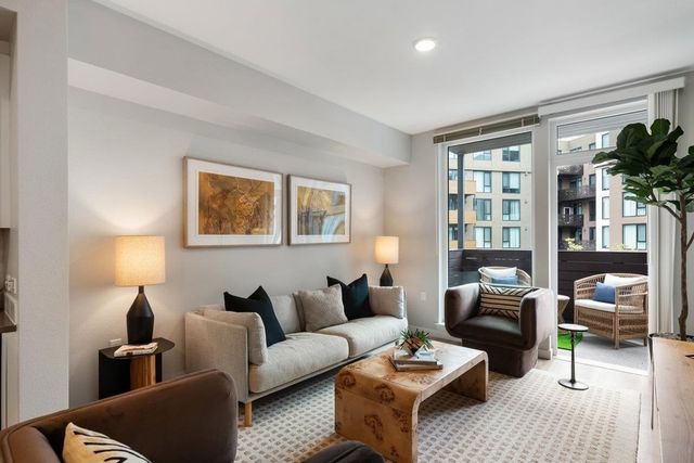 260 260 Brooklyn Basin Way 411, Oakland, CA 94606