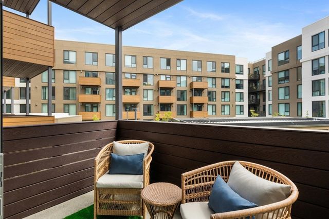 260 260 Brooklyn Basin Way 411, Oakland, CA 94606