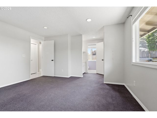 11618 Se MCGILLIVRAY Blvd, Vancouver, WA 98683