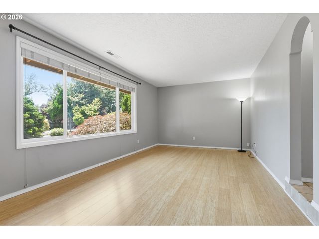 11618 Se MCGILLIVRAY Blvd, Vancouver, WA 98683