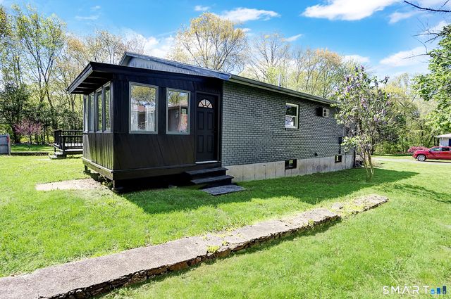 35 Lilly Street, Waterbury, CT 06708