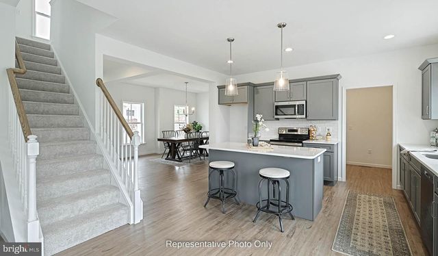 127 ALEXANDRIA DR, Annville, PA 17003