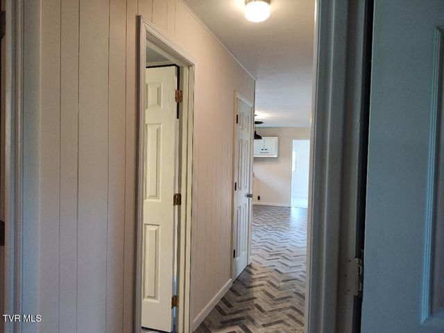 2805 East 6th Avenue, Big Stone Gap, VA 24219