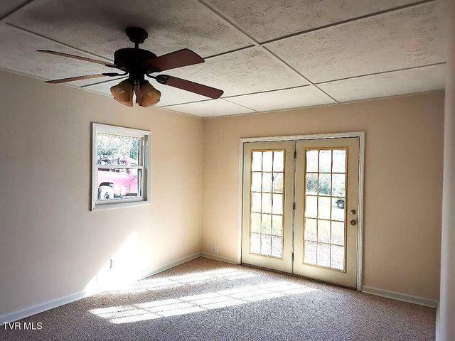 2805 East 6th Avenue, Big Stone Gap, VA 24219