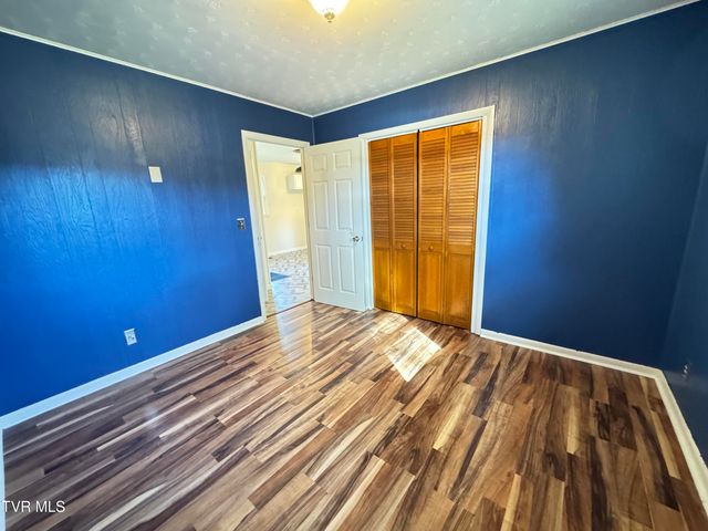 2805 East 6th Avenue, Big Stone Gap, VA 24219