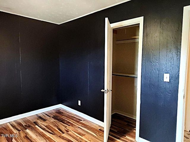 2805 East 6th Avenue, Big Stone Gap, VA 24219