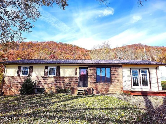 2805 East 6th Avenue, Big Stone Gap, VA 24219