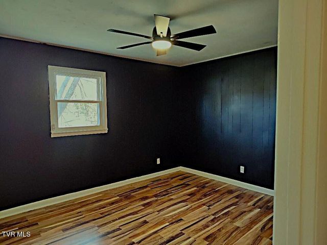 2805 East 6th Avenue, Big Stone Gap, VA 24219