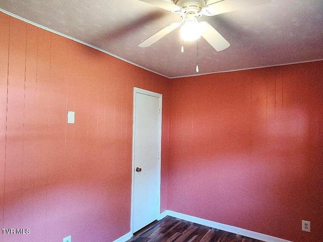 2805 East 6th Avenue, Big Stone Gap, VA 24219