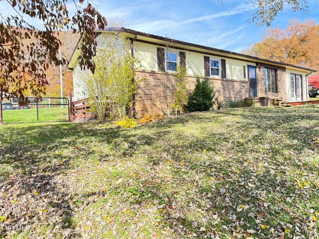2805 East 6th Avenue, Big Stone Gap, VA 24219