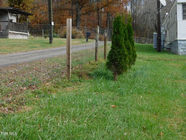 2805 East 6th Avenue, Big Stone Gap, VA 24219