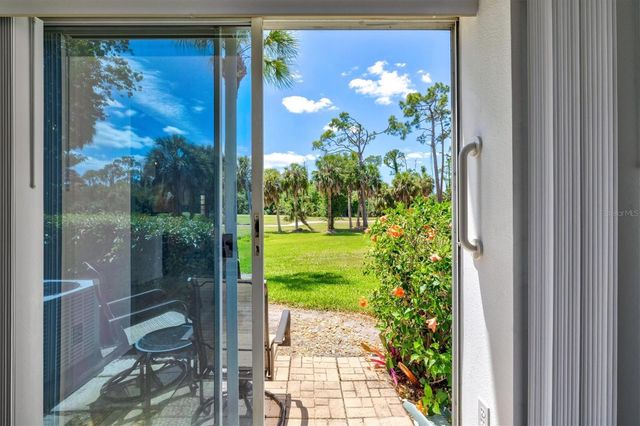 811 MONTROSE DRIVE 103, Venice, FL 34293