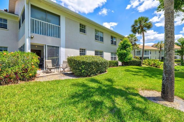 811 MONTROSE DRIVE 103, Venice, FL 34293