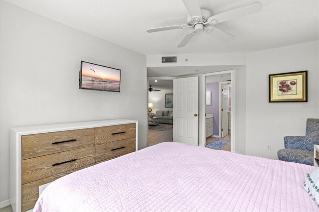 811 MONTROSE DRIVE 103, Venice, FL 34293