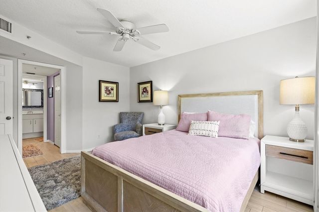 811 MONTROSE DRIVE 103, Venice, FL 34293