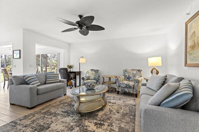 811 MONTROSE DRIVE 103, Venice, FL 34293