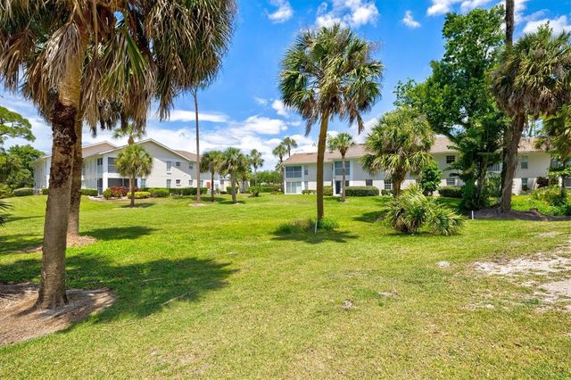 811 MONTROSE DRIVE 103, Venice, FL 34293