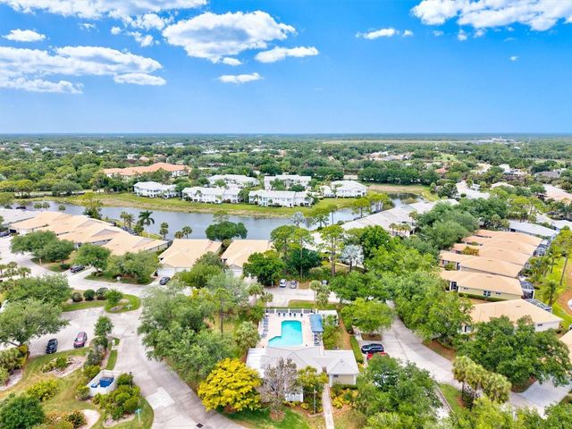 811 MONTROSE DRIVE 103, Venice, FL 34293