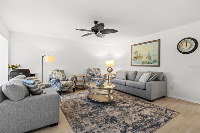 811 MONTROSE DRIVE 103, Venice, FL 34293