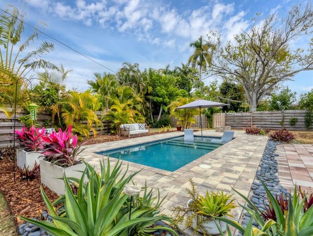 2329 SIESTA DRIVE, Sarasota, FL 34239