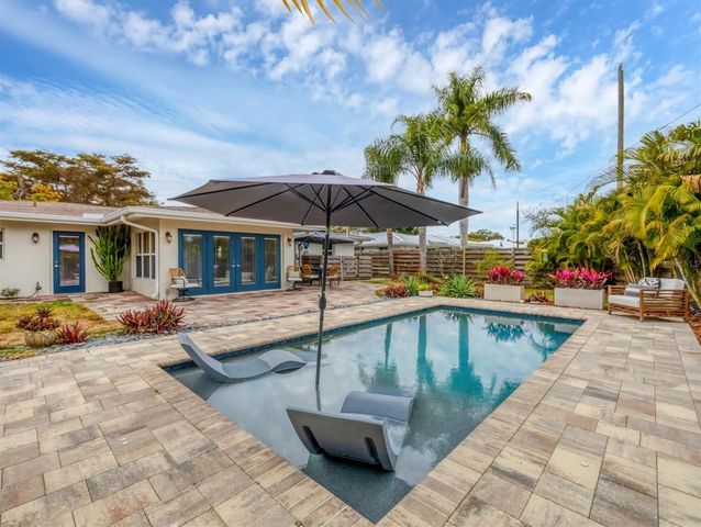 2329 SIESTA DRIVE, Sarasota, FL 34239