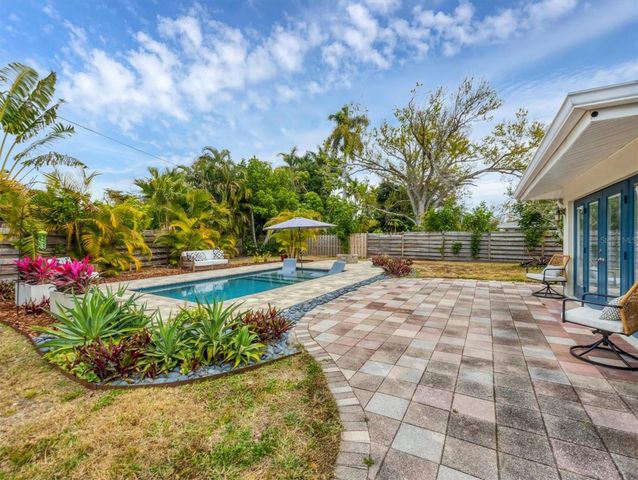 2329 SIESTA DRIVE, Sarasota, FL 34239