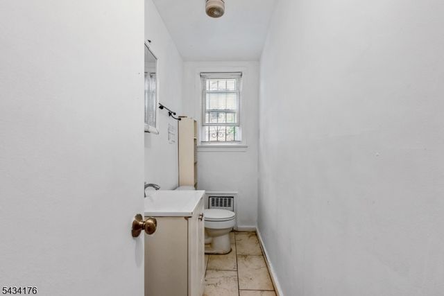 545 E 29Th St, Paterson City, NJ 07504