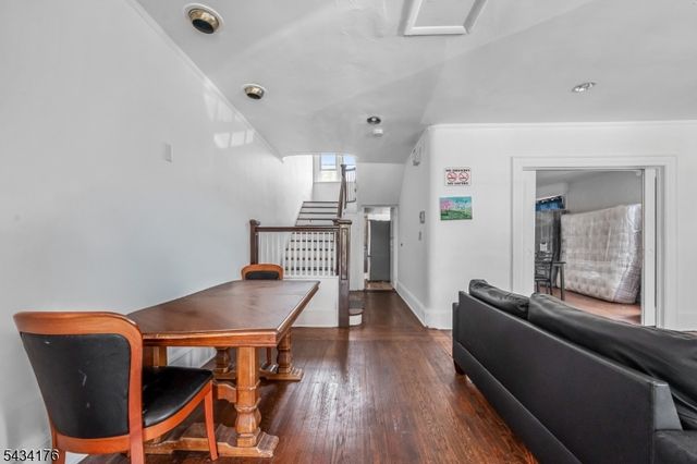 545 E 29Th St, Paterson City, NJ 07504
