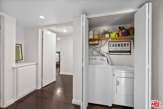 4050 Via Dolce 240, Marina Del Rey, CA 90292