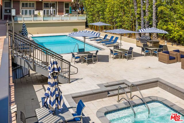 4050 Via Dolce 240, Marina Del Rey, CA 90292