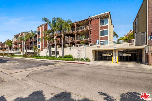 4050 Via Dolce 240, Marina Del Rey, CA 90292